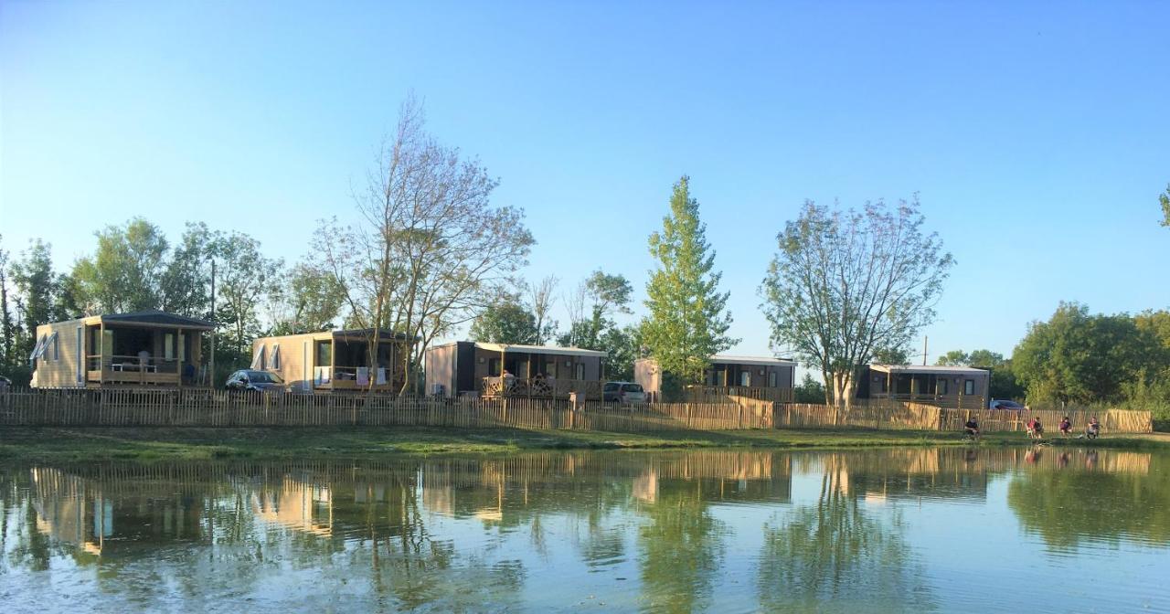 Camping La Haie Penee **** 圣康坦昂图尔蒙 外观 照片