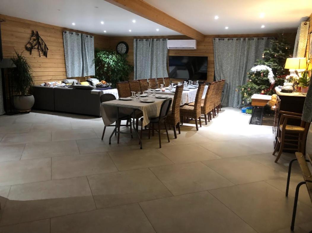 Camping La Haie Penee **** 圣康坦昂图尔蒙 外观 照片