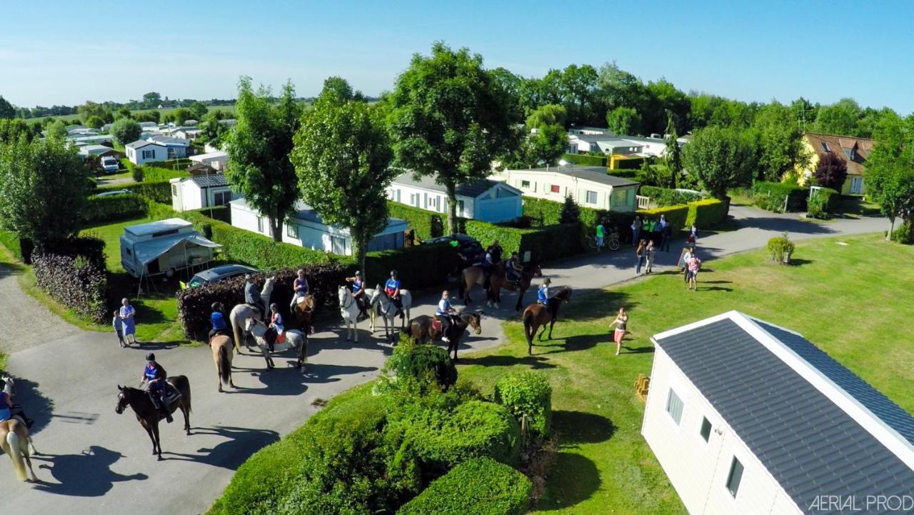 Camping La Haie Penee **** 圣康坦昂图尔蒙 外观 照片